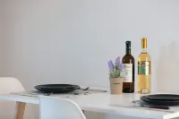 Pietra di Mare Hotels in Petres