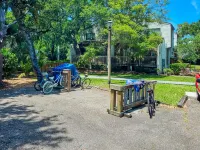 Newly Updated 2 Bed/1.5 Bath Townhome-3 Minute Walk to Beach-Best Deal Around!!