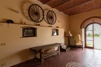 Casa Giglio (14 pers with private pool in the heart of Tuscany