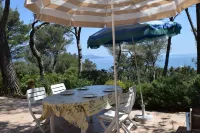 houses / villas - 3 rooms - 4/6 persons House with garden