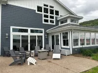 Mississippi waterfront vacation home that welcomes dogs! Private dock for boats Hotels in Brownsville Township