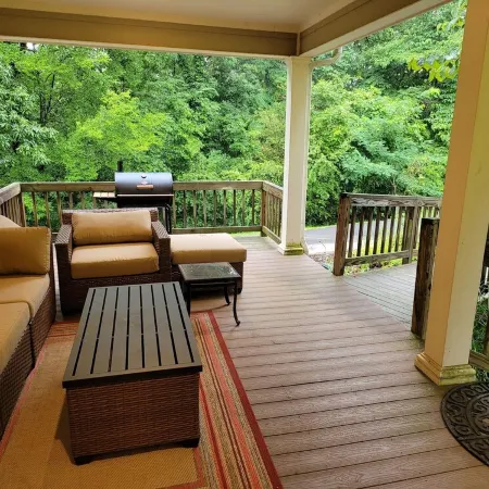 4. Spacious historic home in Lake Guntersville