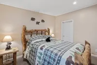 Hilltop Hideaway