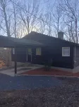 Lake Escape on Lake Tillery / Gated Community / High Speed Internet