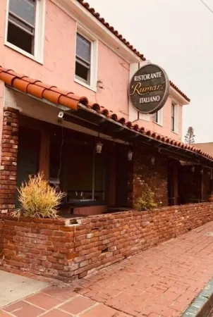 Bellissimo By the Sea, 2 Bedroom, Walk Everywhere Отели в г. Лагуна-Бич