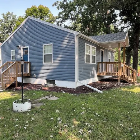 Remodeled home close to lake and walking trails