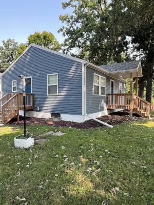 Remodeled home close to lake and walking trails