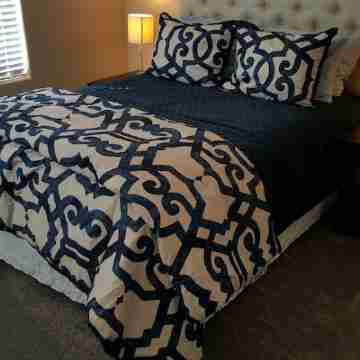 Springdale Townhome 1 Rooms