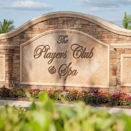 Elegant, Immaculate, Pristine. 2500 SqFt 3Br Estate Home. Lots of Wow Factor.