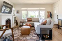 Dog Friendly Midtown Spanish Bungalow + EV charger