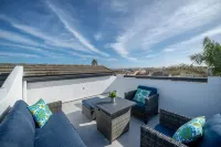 Steps Away From Pismo Beach with Poker/Foosball Table/EV Charger/BBQ grill