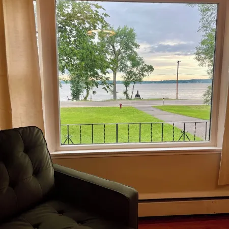 1 acre lake front 4 bedroom home on Buffalo Lake close to Downtown shops.