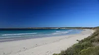 Ocean View overlooking Vivonne Bay - minutes' walk to beach