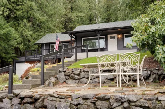 Bellingham Waterfront Retreat, Private Dock, Amazing Views