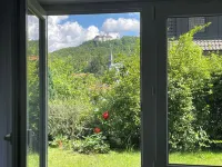 Apartment Schlossblick Cozy modern apartment with terrace and view Hotels in Heiligenstadt