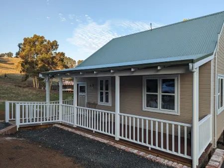 Secluded Country Cottage - Idlewild Bridgetown Отели в г. Бриджтаун