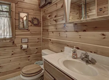 Lakefront one bedroom cabin with private dock Отели в г. Лак дю Фламбо