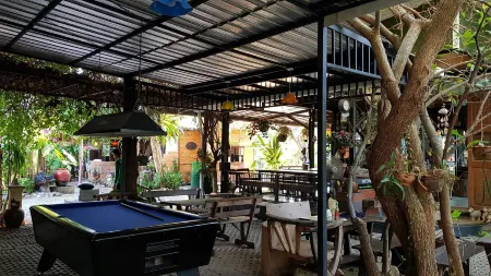 Rayonghouse Resort Отели рядом с достопримечательностью «moonlight Beach»