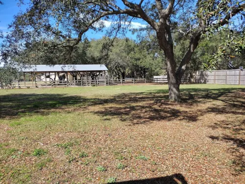 Affordable stay 7 minutes to the beach 2021 32' RV