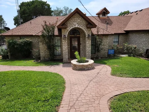 Stone House with patio, hot tub-less than 50 yards to the water.