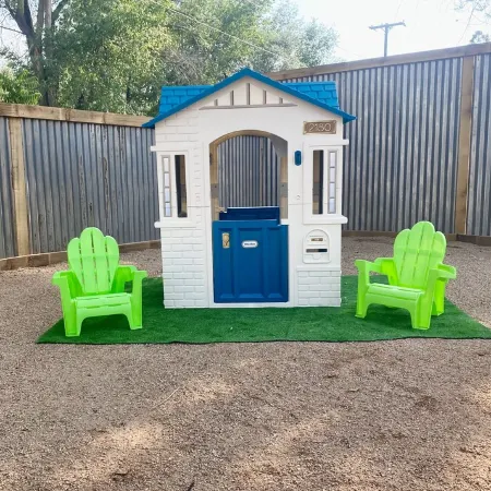 Cozy House - Close to biking/Pet Friendly