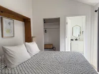 Modern Cabin w Mountain View 3.5 MILES to Sequoia NAT’L Prk!