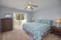 LAKE FRONT WITH GORGEOUS VIEWS & SPACIOUS BACKYARD + LOTS OF AMENITIES