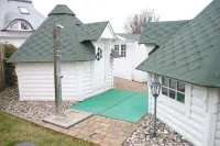 Exclusive apartment with garden and fireplace near the beach