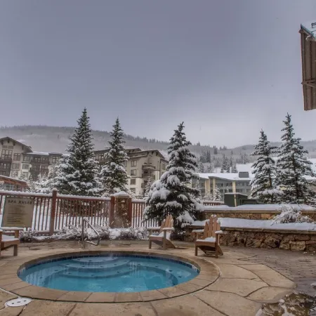 ★★Center Village Condo that Doesn't Feel Like a Rental!★★