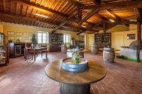 La Principessa  Tuscan farmhouse with pool on wine road of Montecarlo-Lucca