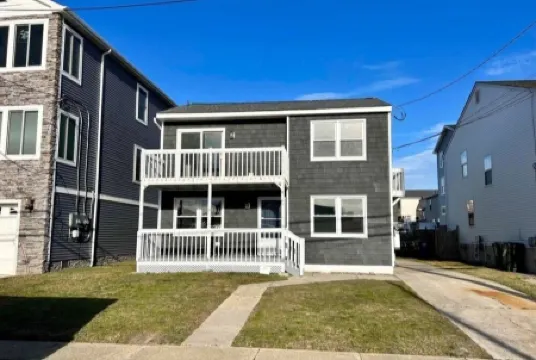 Cozy and quiet beach 1st floor condo just steps from the beach!