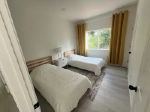 Charming 3-bedroom house in Kelso with WiFi and AC