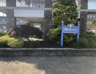 Central Location -- Short walk to Beach/Boardwalk w/ parking and heated pool!