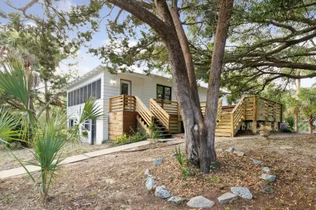 Classic, remodeled beach home 3 blocks from Center, 2 from beach!