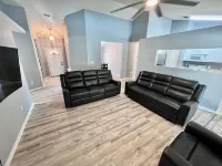 4-bedroom oasis  in Navarre with enclosed heated  pool