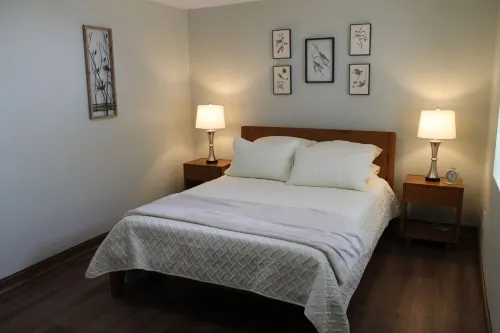 The Carriage House - Historic getaway in the heart of the city!