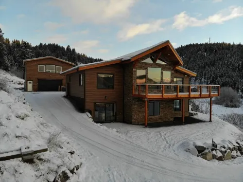 Base Camp Guest House Mountain VIEW, Jacuzzi, Great Location