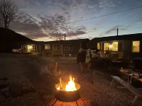 New Cabin with many amenities! Trail systems. Sleeps 8! Royal blue brimstone