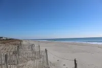 Oceanfront Cottage with Great Views!