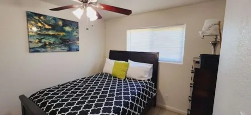 Spacious Retreat 4 Bdr House!