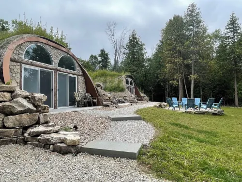 The Bay Shore Shire Waterfront ‘Hobbit’ Home • Stunning Sunsets • Earth Covered