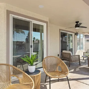 The Sunseeker near downtown Gilbert w/optional heated pool