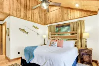 Gorgeous Mountain Views over Aska +Hot Tub & Firepit +Dog Friendly +Arcade table