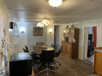 Red rock adventures await from this comfortable four corners home. Hoteles en Bluff