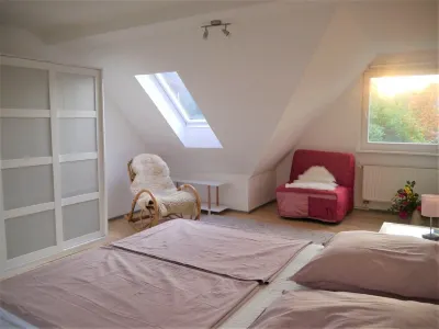 Sunny cottage with large garden Hotels in Wabe-Schunter