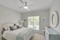 Practically perfect!! Quiet mid-island beach retreat, centrally located to all! Hotels in der Nähe von Fort Frederica National Monument