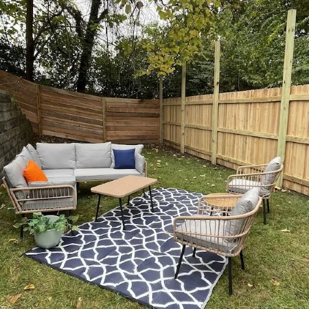 Centrally located Hyde Park Home; walk to restaurants, bars, and coffee shops