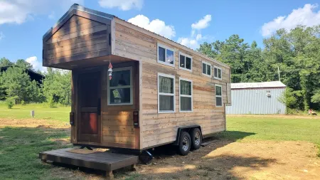Pleasant Grove Tiny Home! Отели в г. Сент-Клэр
