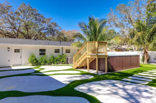 New listing! Relaxing oasis. Fully furnished!