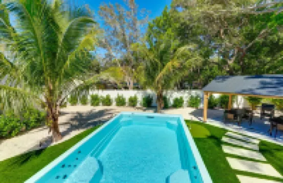 New listing! Relaxing oasis. Fully furnished!